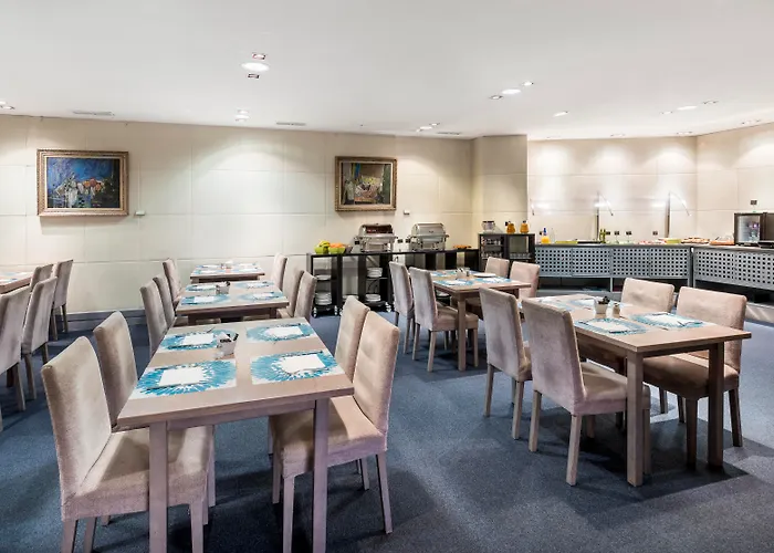 Hotel Acta Pirámides Madrid